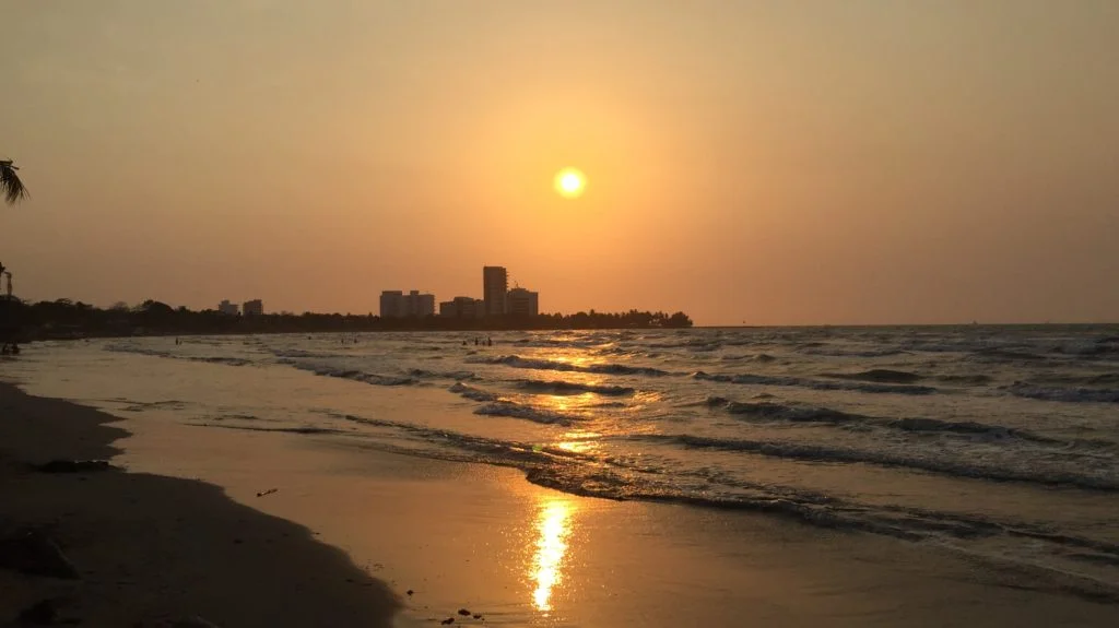 hotel en coveñas hotel playa coveñas atardecer en coveñas